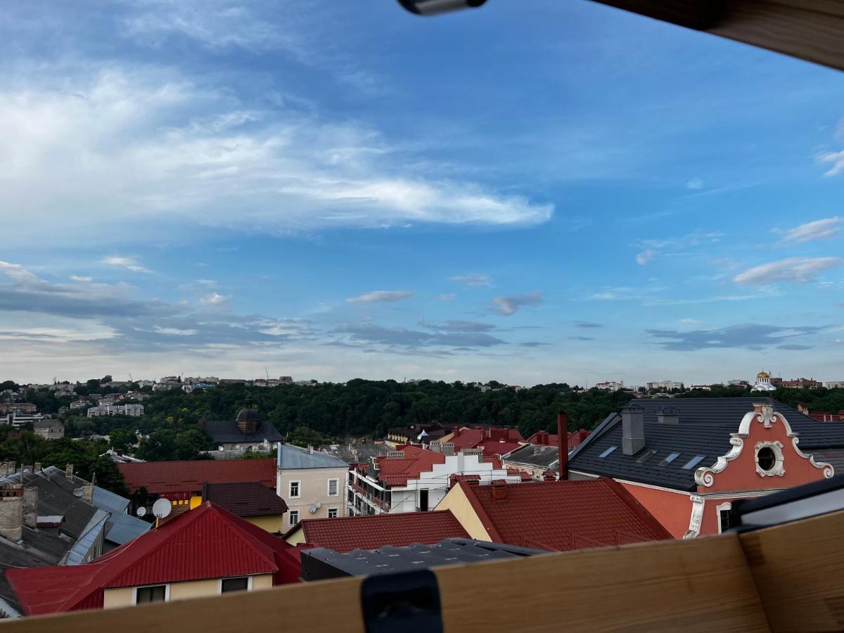 Apartamento «Гори́Ще На Площі Польський Ринок» Kamianets-Podilskyi Exterior foto